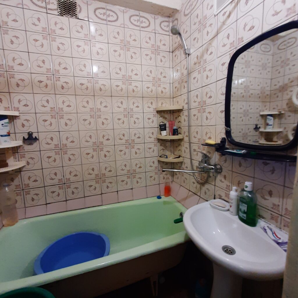 Фото №798 Продаётся 3 комн. кв-ра, пр-т Металлургов, р-н супермаркета “Донбасс”
