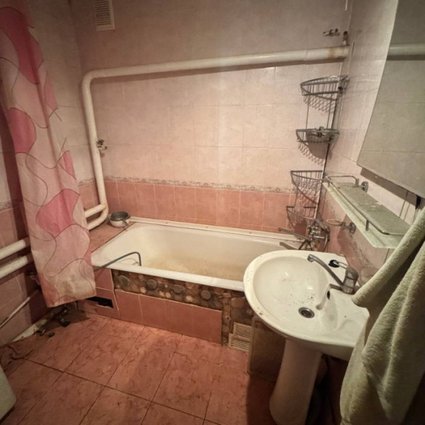 Фото Продам дом в Станице Луганской с. Макарово (р-н рынка)