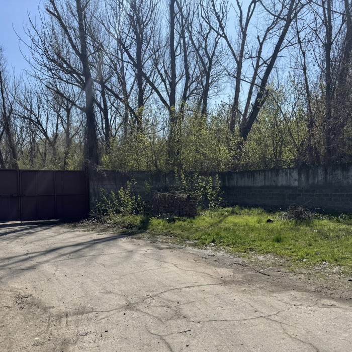 Продам базу на Гаевого