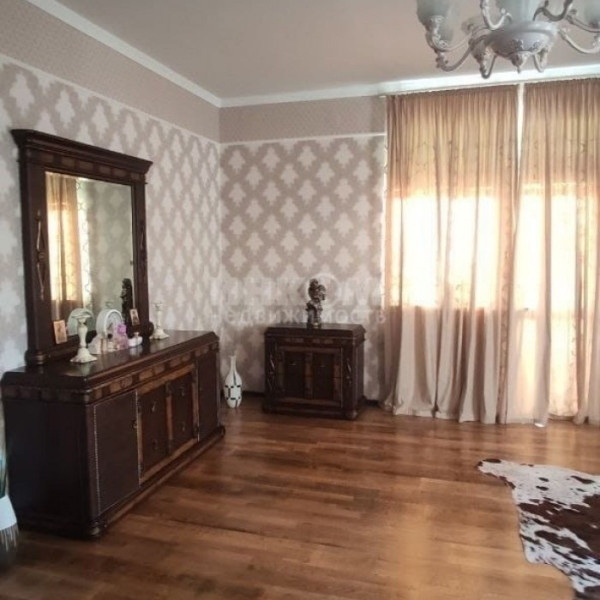 Фото Продам Дом 280м2 +170м2 гостевой Дом район МРЭО