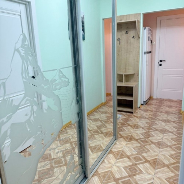 Фото Продам 2- х комнатную квартиру на кв. Якира