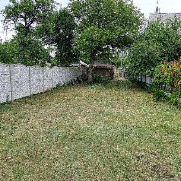 Фото Продам дом в ЦЕНТРЕ г. Луганска ( выше поликлиники МВД )