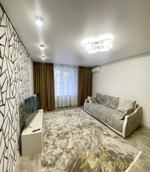 Фото 2-к квартира с дорогим ремонтом г.Алчевск#1268