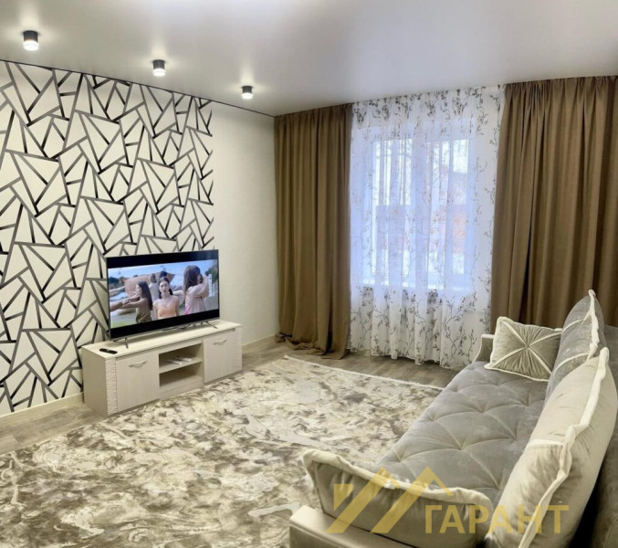 Фото 2-к квартира с дорогим ремонтом г.Алчевск#1268