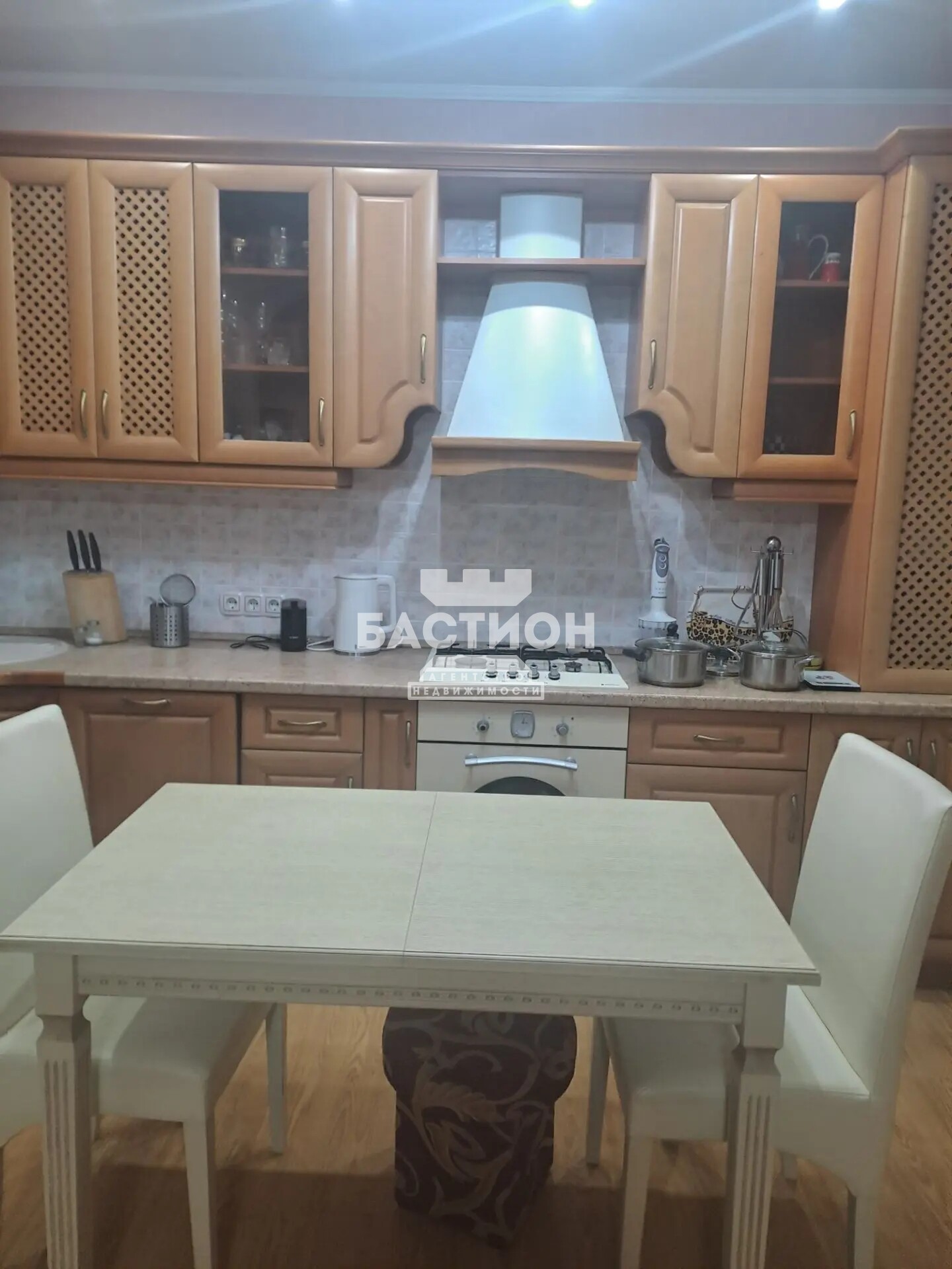 Продаётся двухкомнатная квартира, 65 м²