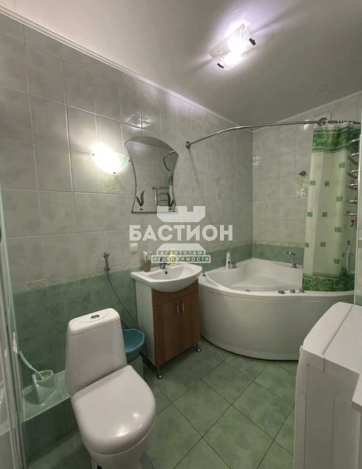 Фото Продаётся двухкомнатная квартира, 65 м²