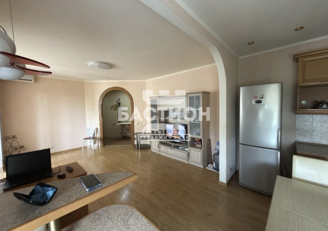 Фото Продаётся двухкомнатная квартира, 65 м²