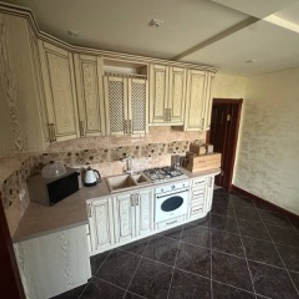 Фото Продам дом новой постройки, рн Ленинского Комсомола ,130м2, 6 соток приват