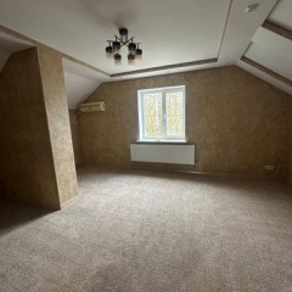 Фото Продам дом новой постройки, рн Ленинского Комсомола ,130м2, 6 соток приват