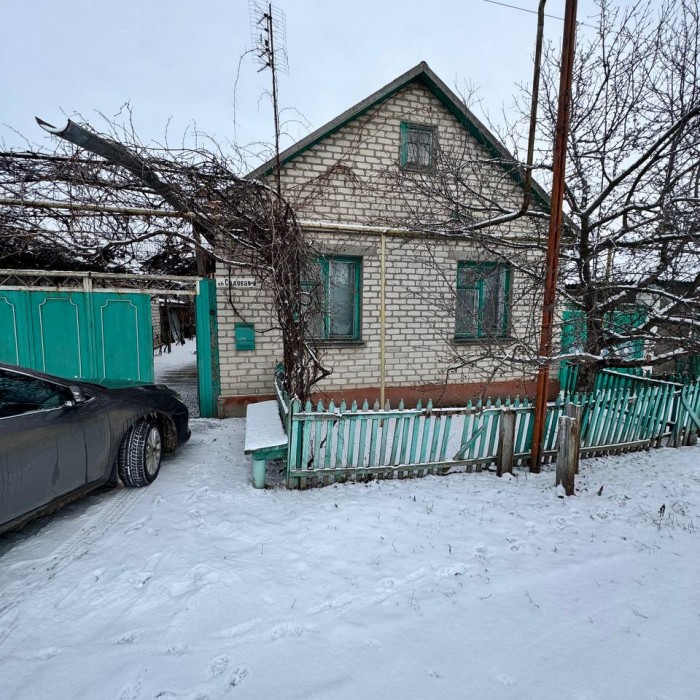 Продам дом в Станично-Луганском районе с. Николаевка, (до г. Луганска 10 минут на авто), .