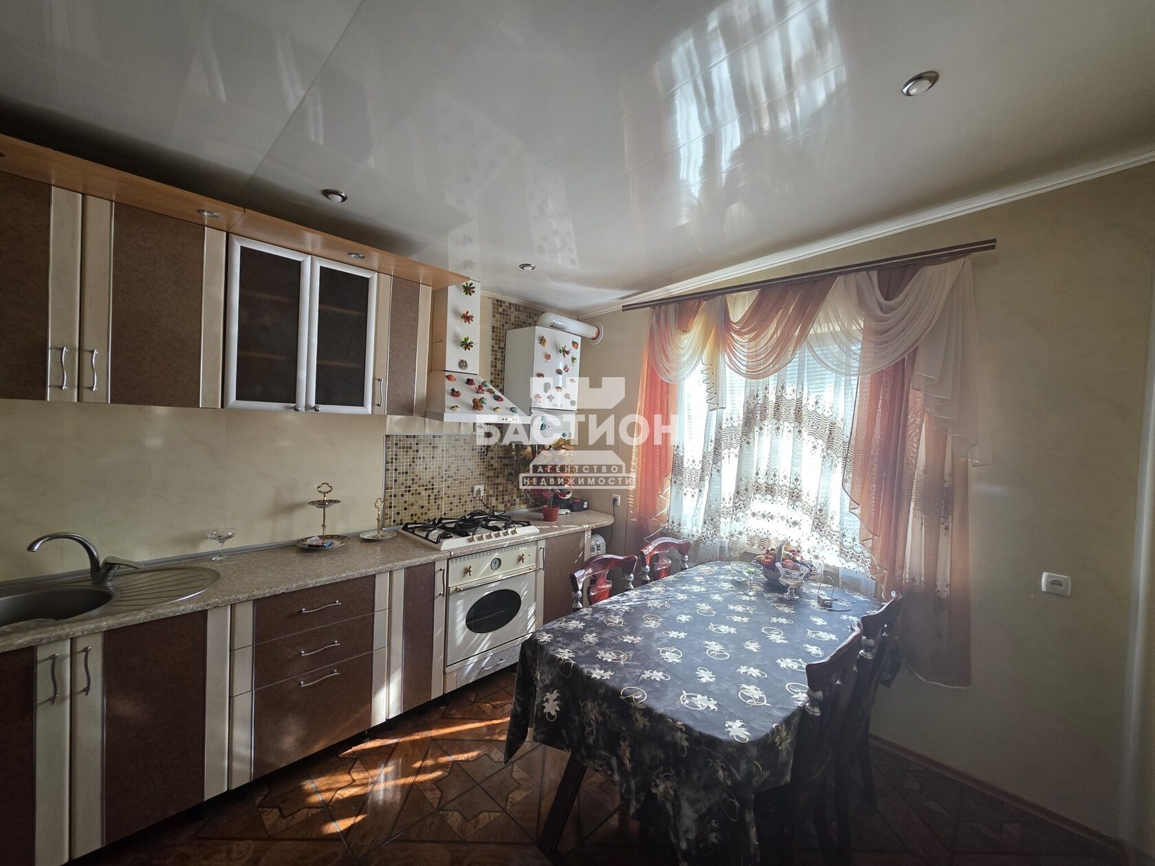 Фото Дом, улица Звейника ID: 2224016