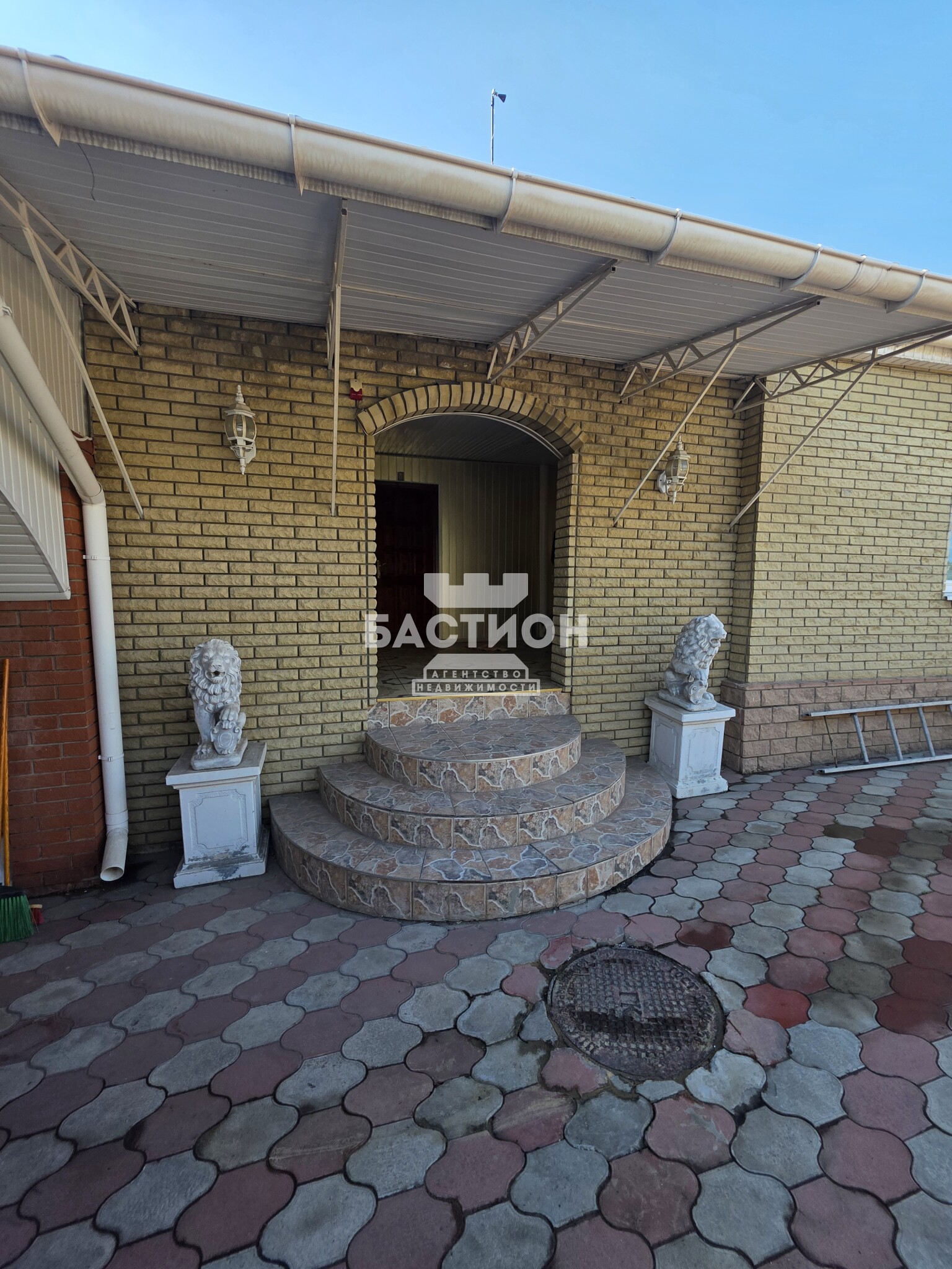 Фото Дом, улица Звейника ID: 2224016