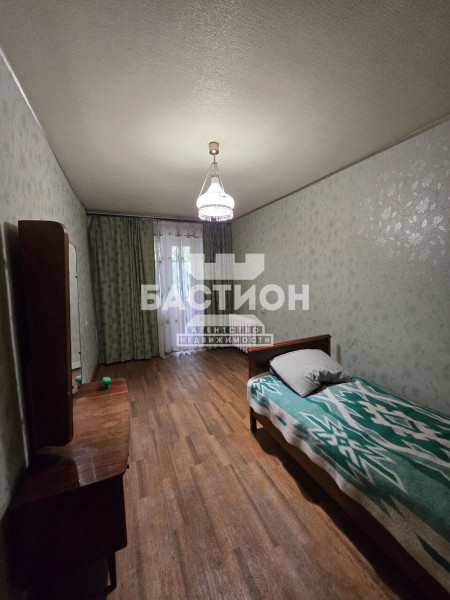 Фото 3-х комнатная квартира, квартал Комарова, 19, ID:1917734