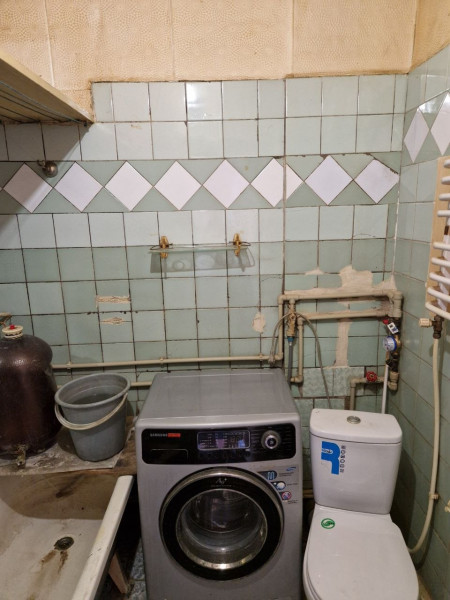 Фото №1166 Продаётся 2 комн. кв-ра. Васильевка. Центр, ул. Шевцовой, р-н 3-х магазинов.