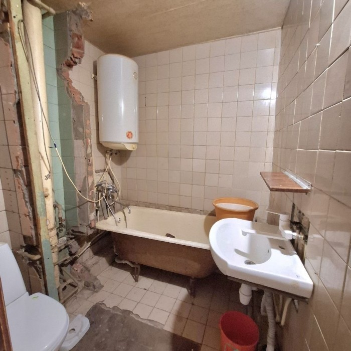 Фото Продам 2-комн квартиру по ул. 30 лет Победы, г. Луганск.