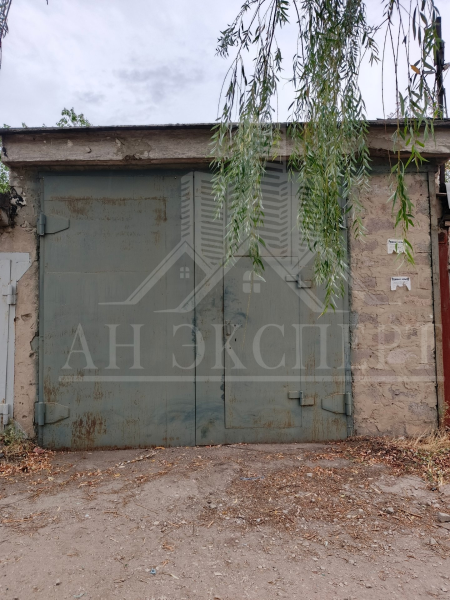 Продам гараж в Стаханове (ул. Богдана Хмельницкого, 96)