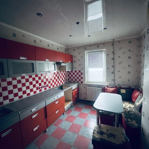 Фото Продам 3к 1-й Микрорайон