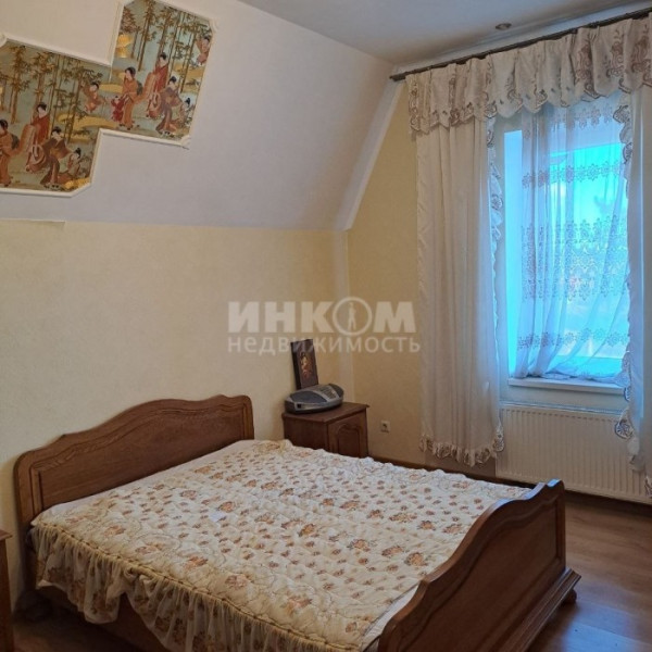Фото Продам дом в центре Луганска 320м2