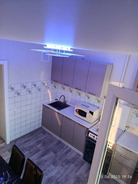 Фото Сдам 3-х комнатную квартиру на длительный срок (г. Стаханов, ул. Мананкова) – СДАНА!