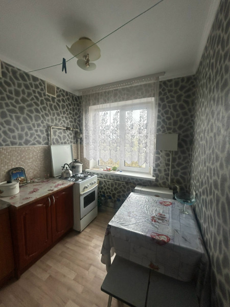 Фото СДАМ НА ДЛИТЕЛЬНЫЙ СРОК 2-Х КОМНАТНУЮ КВАРТИРУ (Стаханов, ул. Макерова, 6)