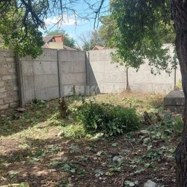 Фото продам коробку в центре 100м2