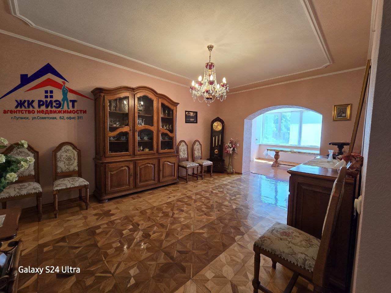 Фото Двухэтажный дом в поселке Хрящеватое
