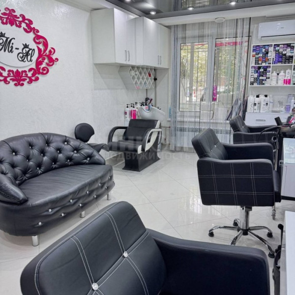 Студия Красоты 59м2 ул. Луначарского Центр Города