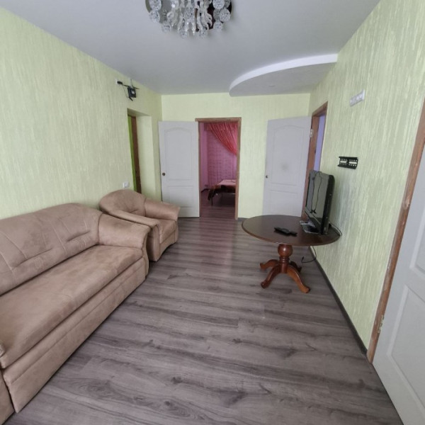 Фото Продам дом в поселке Красный Яр, 3-й Мариупольский проезд, Жовтневый р-н, г. Луганск