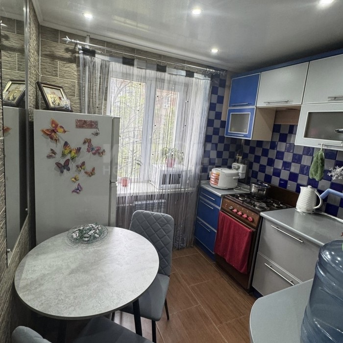 Фото Продам 2к квартиру на кв. Луганский 3/5эт ремонт