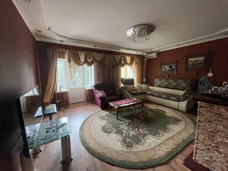 Фото №495 Продаётся 3-х этажный Дом. п. Васильевка, ул. Ямская.