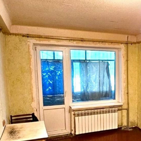 Фото Продам 2-х комнатную квартиру г. Луганск, кв. Комарова, (р-н кинотеатра «Мир»)