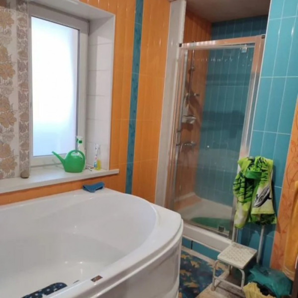 Фото Продам 2-х этажный дом в Центре г Луганск р-н 17 школы