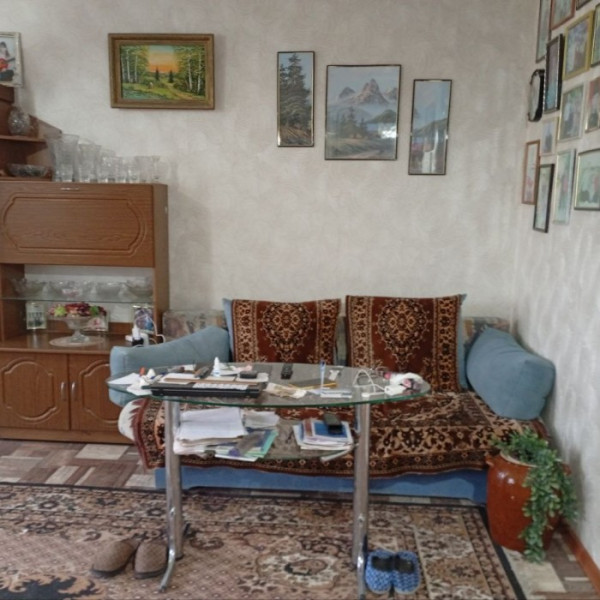 Фото Продам 2-х комн квартиру в г. Луганск кв. Комарова