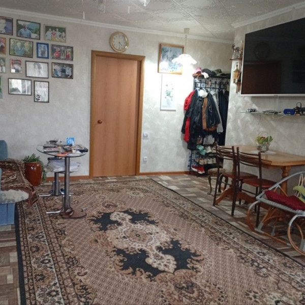 Фото Продам 2-х комн квартиру в г. Луганск кв. Комарова