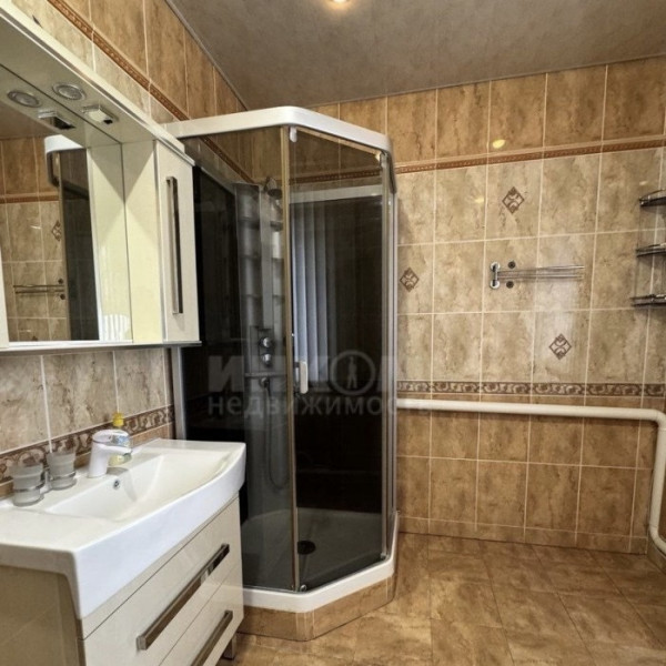 Фото Продам дом рн Атриума ,418м2, 15 соток земли