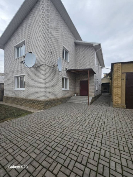 Фото Дом 220м2 6 сот земли кв. 50 лет Октября ( низ) г. Луганск - Объект №52