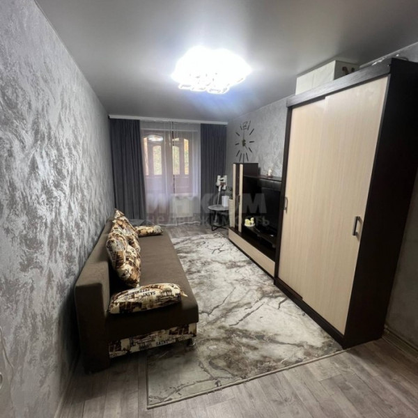 Фото Продам 3-х комн квартиру с АО в г.Луганск, ул. 50 Лет Обороны Луганска