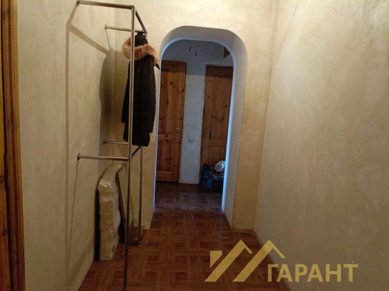 Фото 2-к квартира сталинка г.Алчевск#1238