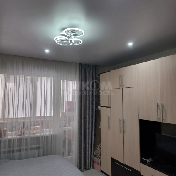 Фото Продам 1к Ленинского Комсомола 8в