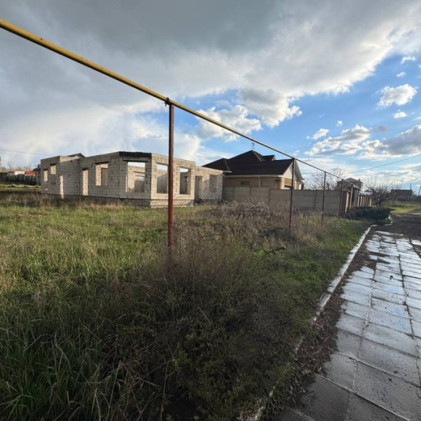 Фото Продам участок приват с коробкой на Вольном