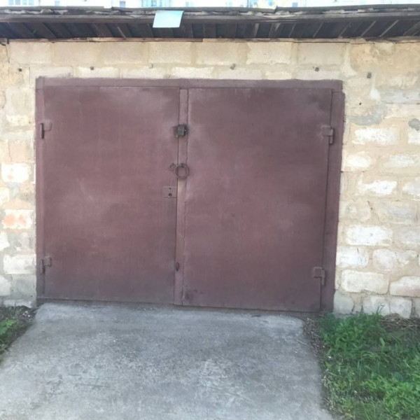 Фото Продам 4-х комн квартиру (городок ЛГАУ)