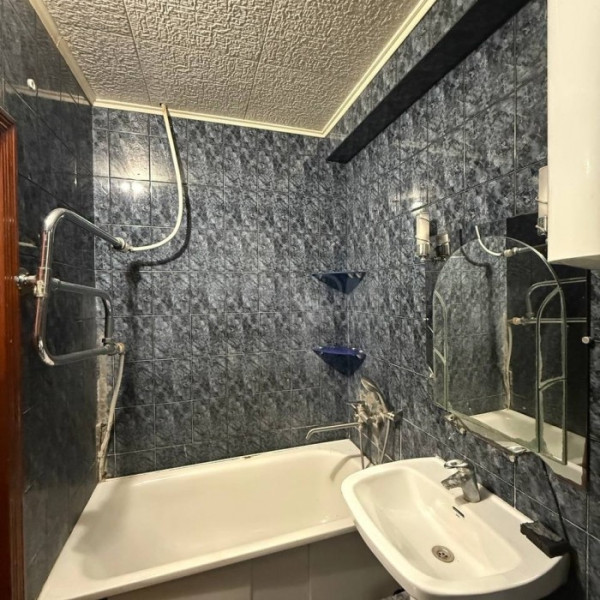 Фото Продам 2-х комн квартиру в г Луганск кв Комарова