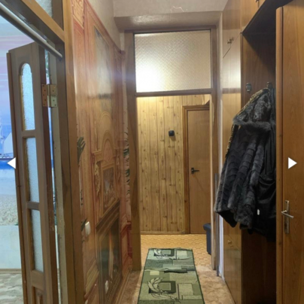 Фото Продам 2к в районе парка 1 Мая