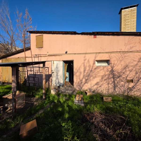 Фото Продам нежил помещение 116 м2 в г. Луганск, п Косиора