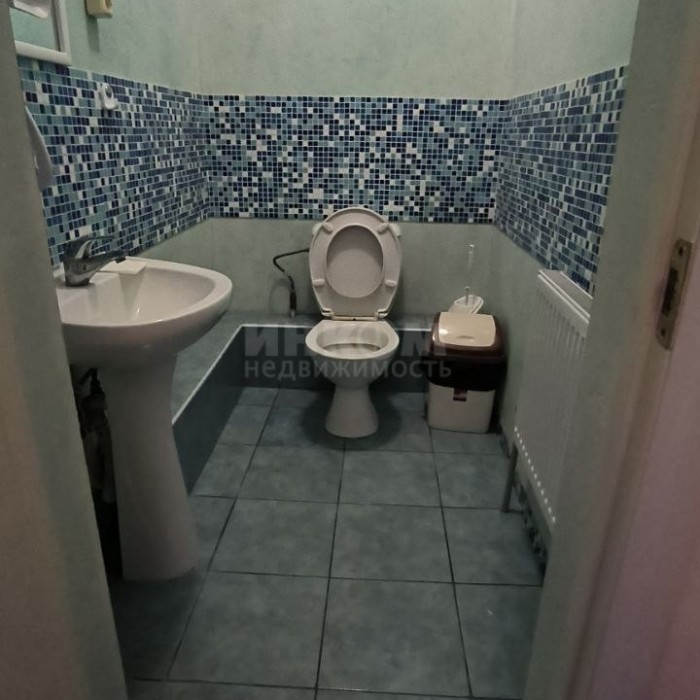 Фото Продам или Сдам 1320м2 рн Пингвин басейн