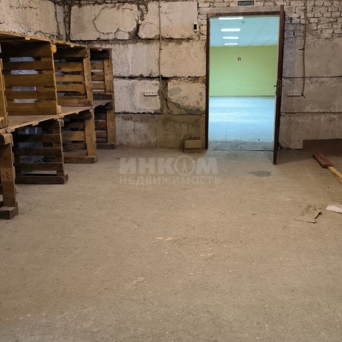 Фото Продам или Сдам 1320м2 рн Пингвин басейн