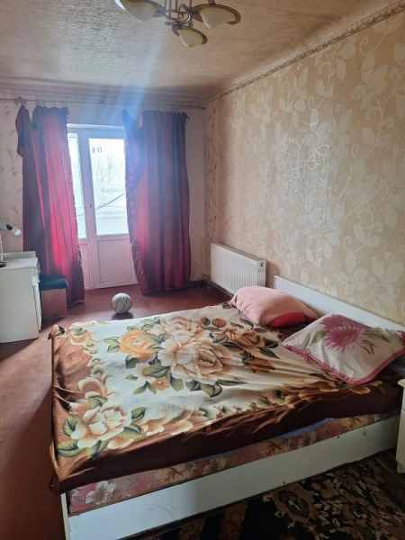 Фото Продаётся 3-комнатная квартира в городе Стаханов, ул. Кирова, д. 46.
