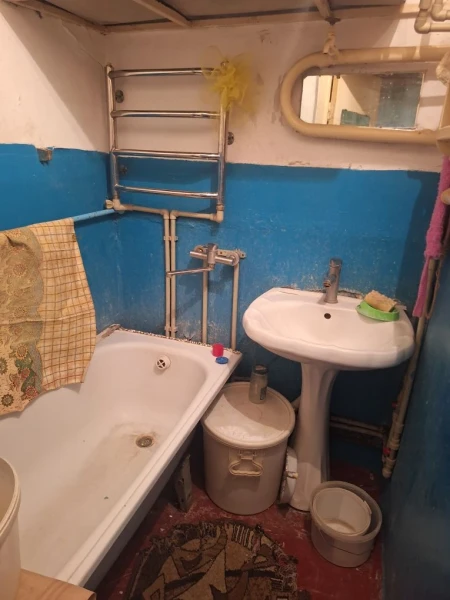 Фото Продаётся 3-комнатная квартира в городе Стаханов, ул. Кирова, д. 46.