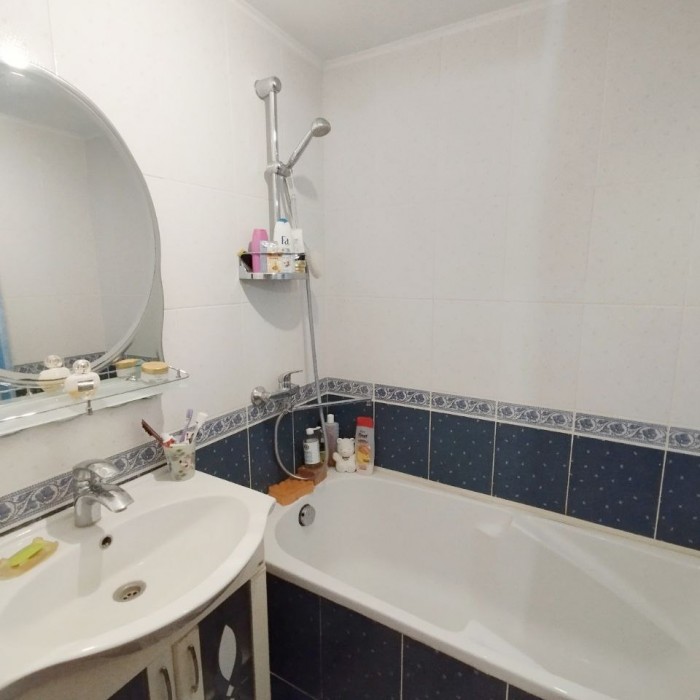 Фото Продам 3- х комнатную квартиру на ул. Анри Барбюса