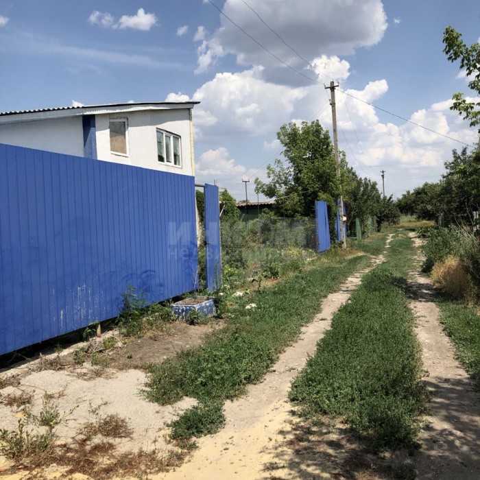 Продам участок 10 сот. приват. с Домостроением 100м2 Сельхозинститут